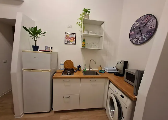 Don Carlo City Center Apt